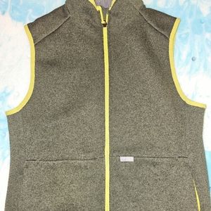 LADIES FIGS SZ MEDIUM ON SHIFT FLEECE SWEATER VEST ~ LIMITED EDITION MOSS GREEN